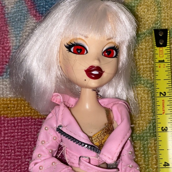 Bratzilla - Picture 4 of 5